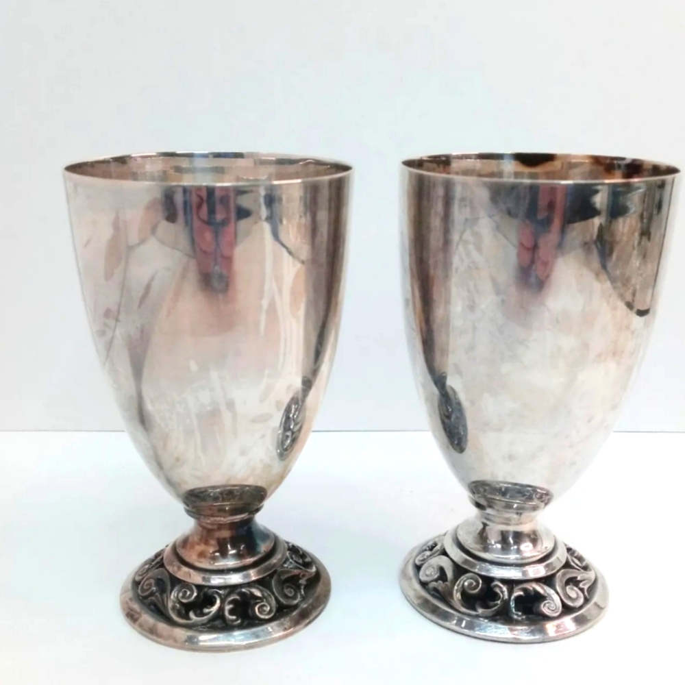 VINTAGE 1847 ROGER BROTHERS SILVER PLATE WATER WINE GOBLETS CUPS (2)